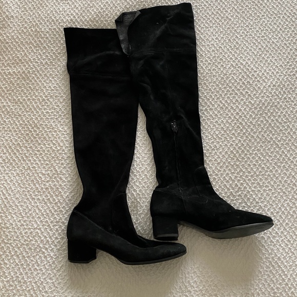 Zara suede over the knee boot - Picture 2 of 11